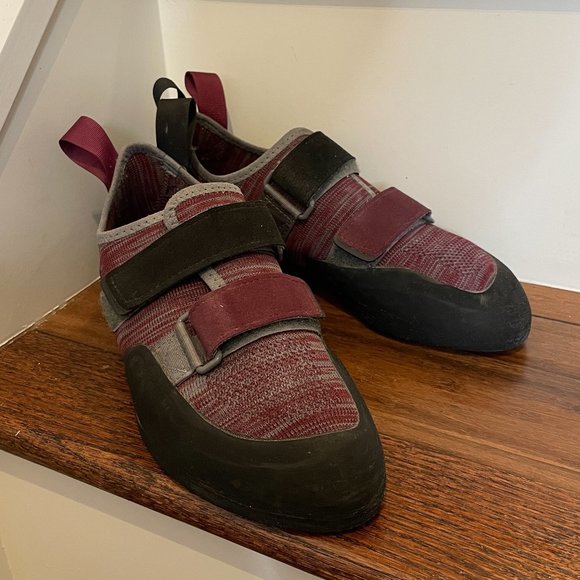 Black Diamond Shoes - Black Diamond Momentum Climbing Shoe -7.5-